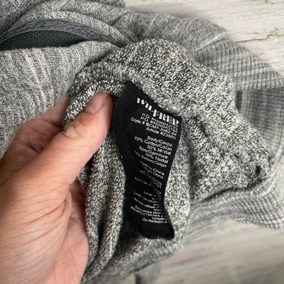 Aritzia Wilfred Free 'Rousseau' Sweater Gray Size Medium - Picture 10 of 13